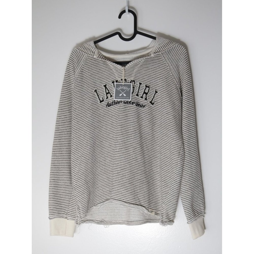 NWT LakeGirl Youth L Weekender Hoodie Authentic Lake Gear